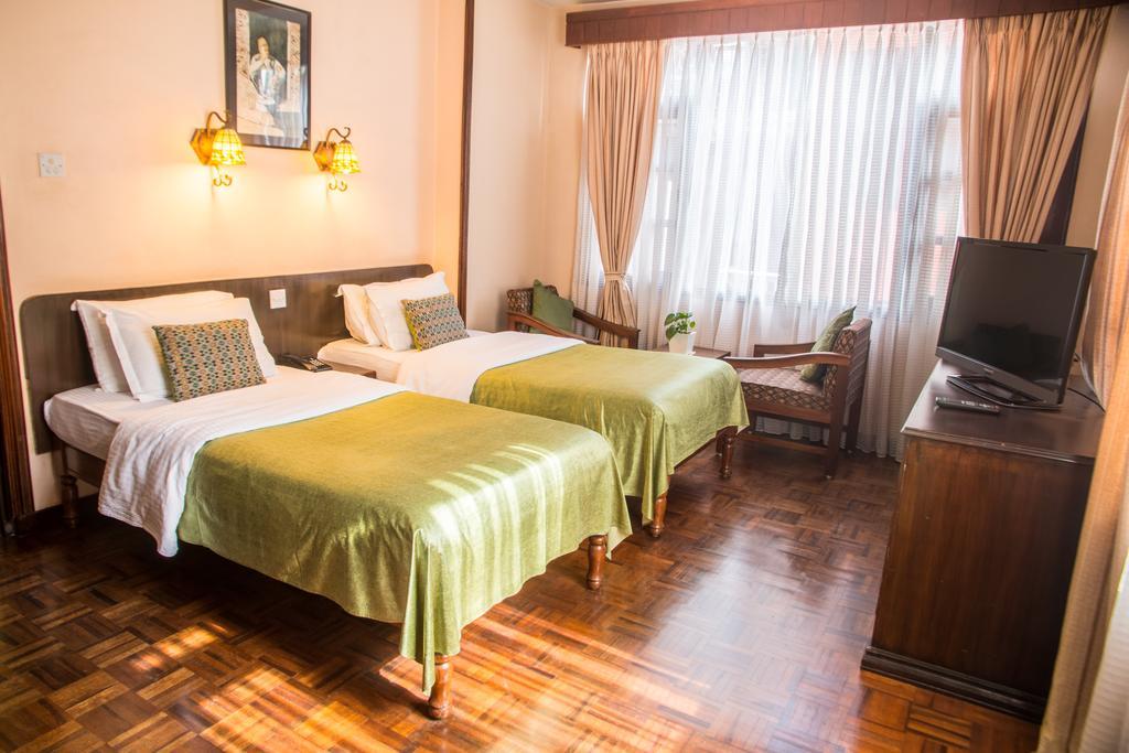 Hotel Excelsior Катманду Экстерьер фото