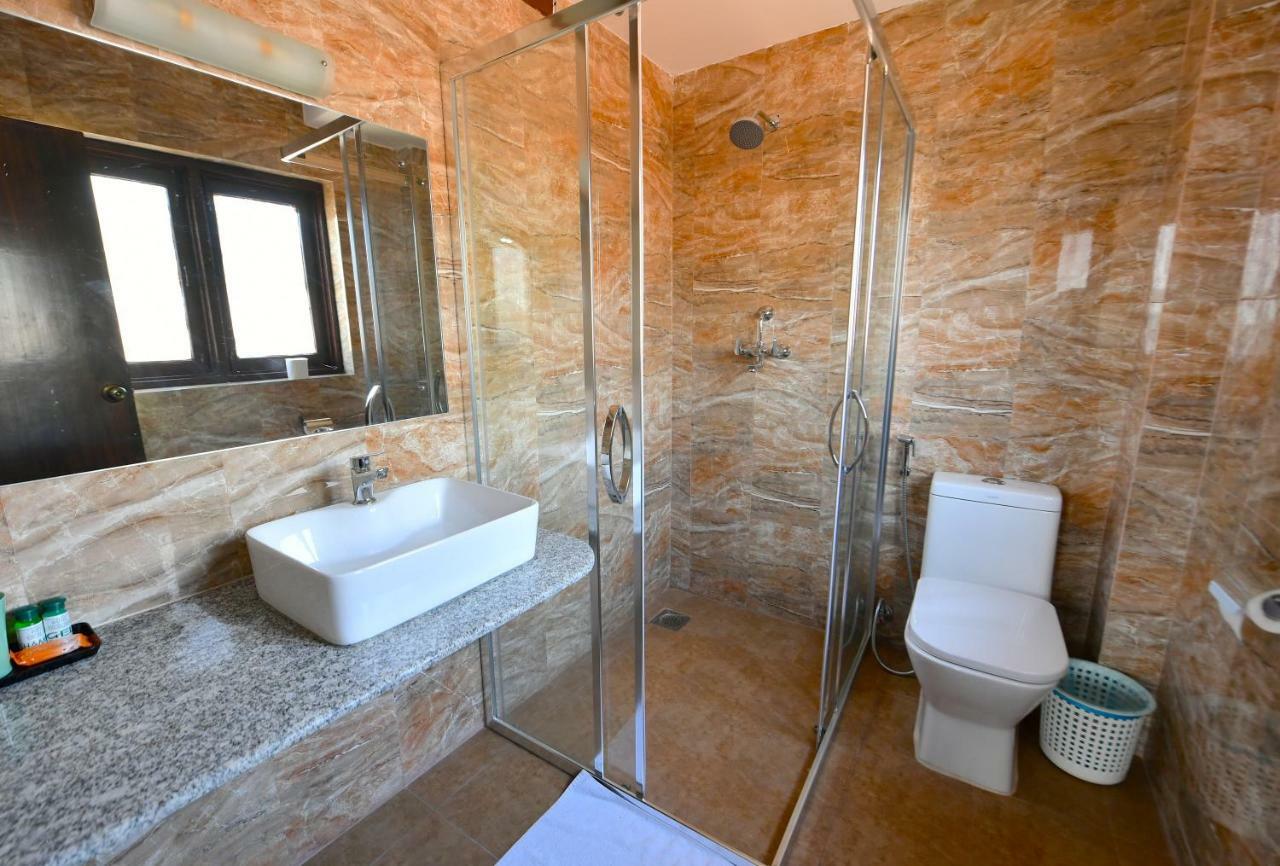 Hotel Excelsior Катманду Номер фото